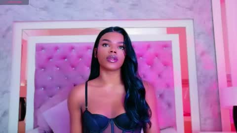 gisela_valencia online show from April 3, 5:03 am