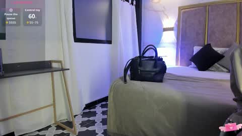 Snapshot of giselamaru chatting on September 30, 10:04 am online show from September 30, 10:04 am