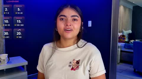 Snapshot of giselamaru chatting on October 9, 10:43 am online show from October 9, 10:43 am