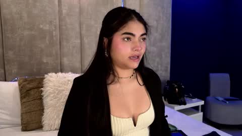 Snapshot of giselamaru chatting on October 18, 11:14 am online show from October 18, 11:14 am