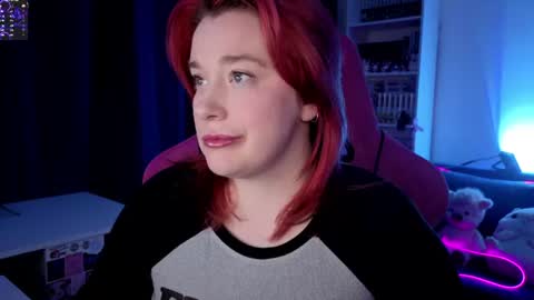 AlexaMillis online show from June 25, 9:53 pm