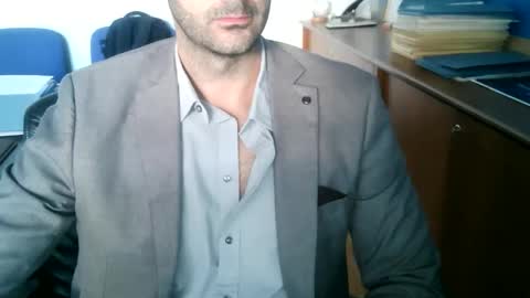 Snapshot of giuseppevai1 chatting on October 13, 8:05 am giuseppevai1 online show from October 13, 8:05 am
