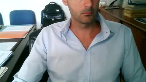 Snapshot of giuseppevai1 chatting on September 24, 2:02 pm giuseppevai1 online show from September 24, 2:02 pm