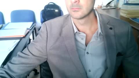 Snapshot of giuseppevai1 chatting on September 30, 7:41 am giuseppevai1 online show from September 30, 7:41 am