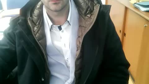 giuseppevai1 online show from March 19, 11:37 am