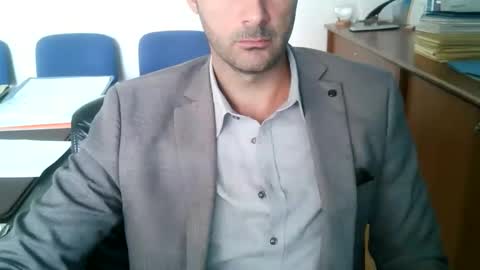 Snapshot of giuseppevai1 chatting on October 1, 10:14 am giuseppevai1 online show from October 1, 10:14 am