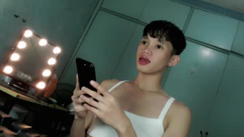 givemethrillx online show from March 25, 11:44 pm