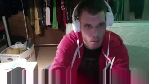 Snapshot of gizmomaster chatting on September 10, 6:20 pm dutch rave guy c2c dutch online show from September 10, 6:20 pm