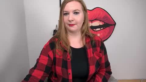 Snapshot of glamorousnikki chatting on September 27, 2:15 pm Nikki online show from September 27, 2:15 pm