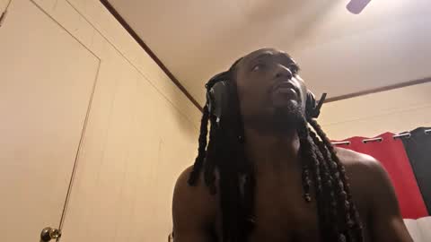 glomightyj online show from December 17, 5:47 am