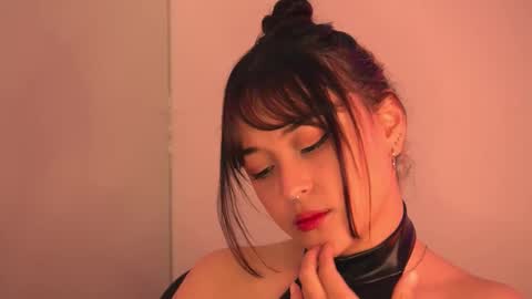 Mimi online show from February 7, 11:08 pm