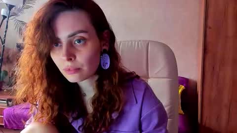 Gloria Wood online show from March 2, 12:45 pm