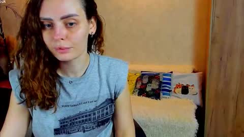 Gloria Wood online show from December 4, 4:50 pm