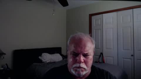 gmctruckguy online show from May 14, 9:13 pm