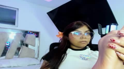 Snapshot of goddes_any chatting on November 2, 4:23 am goddes_any online show from November 2, 4:23 am