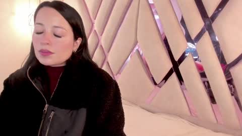 M A R T I N A  online show from April 1, 12:39 pm