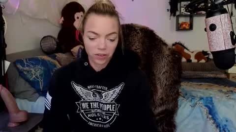 Patricia Mars           Goddess of Mars twitter thegoddessmindy online show from November 6, 3:37 pm