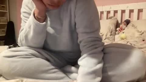 Goddess L online show from March 31, 9:48 pm