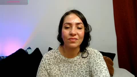  Naih Reyes online show from April 2, 5:26 am