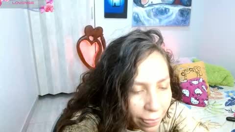 Snapshot of goddessnahi chatting on October 9, 6:08 am Naih Reyes online show from October 9, 6:08 am