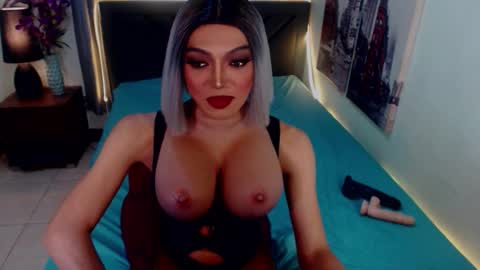 Lucy Pearl online show from February 5, 7:12 am