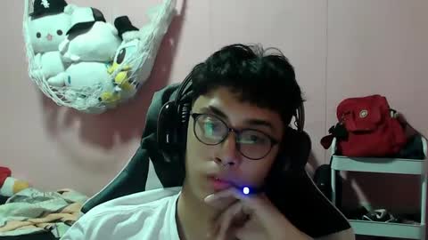 godhyun online show from February 5, 11:55 am