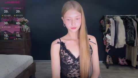 Snapshot of gogo1332 chatting on October 12, 8:21 pm Lissandra online show from October 12, 8:21 pm