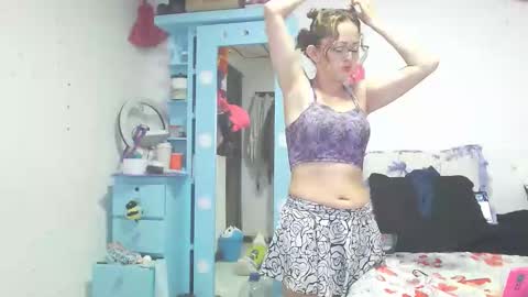 golamdrina666 online show from January 12, 9:44 pm