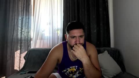 Snapshot of gold_alpha_boy chatting on October 10, 8:42 am gold_alpha_boy online show from October 10, 8:42 am