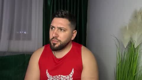 gold_alpha_boy online show from April 2, 7:10 pm