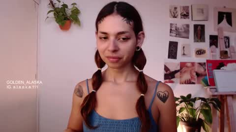 Snapshot of golden_alaska chatting on October 16, 12:27 pm Alaska online show from October 16, 12:27 pm