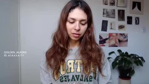 Snapshot of golden_alaska chatting on September 25, 1:29 pm Alaska online show from September 25, 1:29 pm