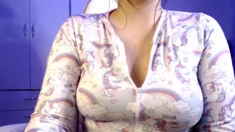 golden_gingerkitty online show from December 28, 3:26 am
