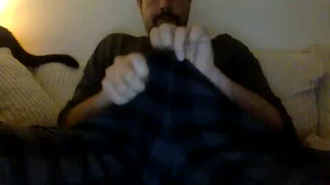 Golden-Glove online show from April 11, 11:53 pm