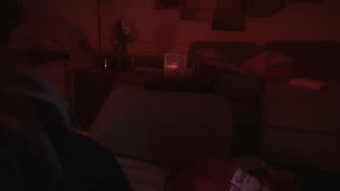 Snapshot of goldengoddessxxx chatting on December 5, 12:03 am Sammy online show from December 5, 12:03 am