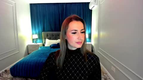 Snapshot of goldenlighte chatting on October 6, 3:35 am Olivia online show from October 6, 3:35 am