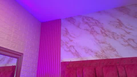 goldilockss15 online show from April 2, 11:17 am