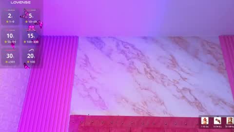 goldilockss15 online show from April 11, 11:25 am