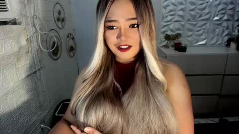Snapshot of gorgeousamandarose chatting on September 30, 1:05 am Amanda rose online show from September 30, 1:05 am