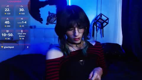 Snapshot of goth_minerva chatting on September 18, 1:59 pm goth_minerva online show from September 18, 1:59 pm