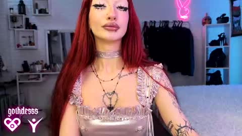    online show from November 25, 10:08 pm