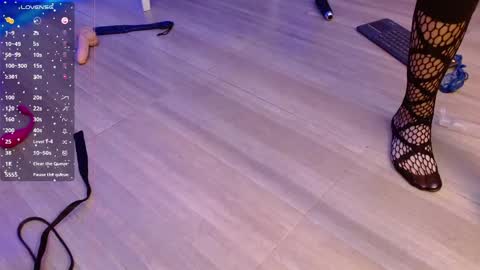 Meredith Alessandra online show from March 7, 10:45 am