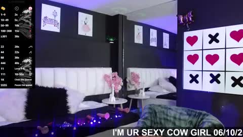 Meredith Alessandra online show from October 7, 3:02 am