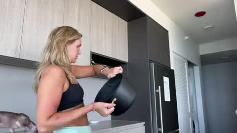 Gracie Mae online show from July 8, 8:01 pm
