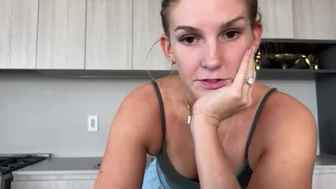 Gracie Mae online show from October 6, 5:42 pm