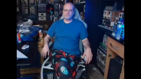 Christopher online show from April 11, 1:21 am