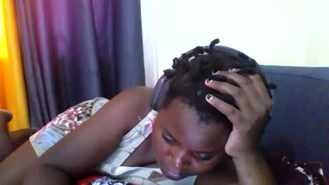 Snapshot of grannylover_ chatting on October 10, 12:11 pm grannylover_ online show from October 10, 12:11 pm
