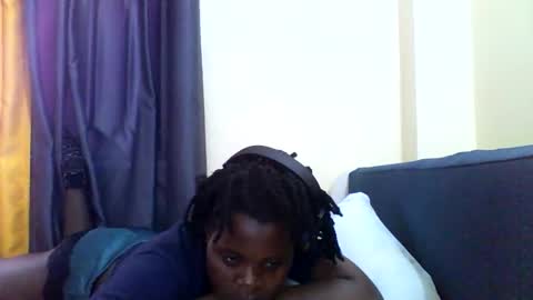 Snapshot of grannylover_ chatting on October 3, 9:50 am grannylover_ online show from October 3, 9:50 am