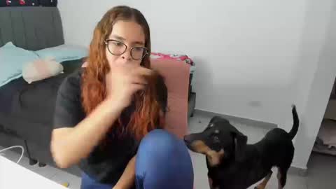 Snapshot of greciaruiz chatting on October 10, 1:00 am GreciaRuiz online show from October 10, 1:00 am