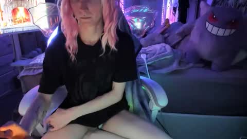 GreenEyedLovexo online show from March 26, 5:46 am